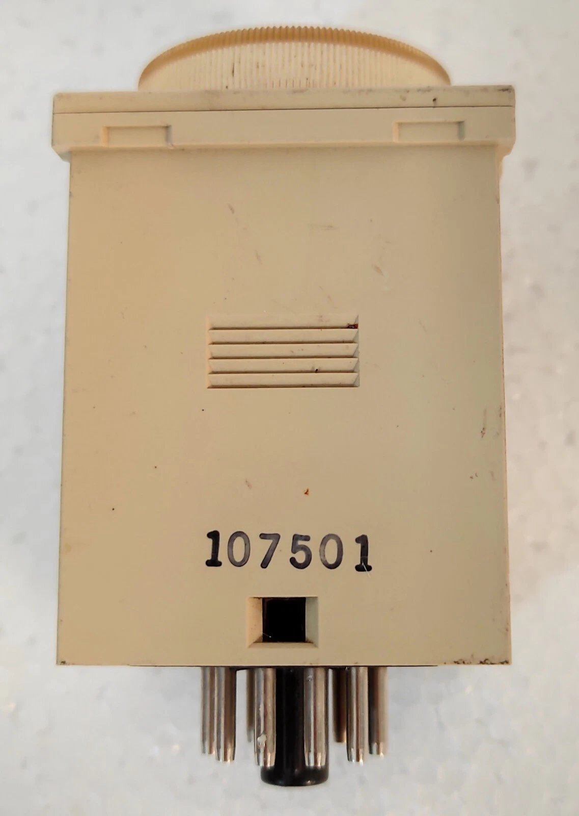 admin/uploads/uploads/OMRON H3CR-A MULTI TIMER 100240 VAC_5.webp